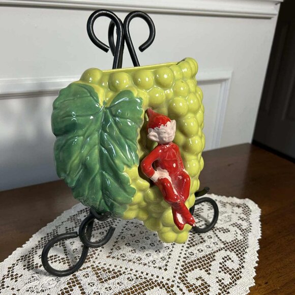 California Pottery - Gilner red pixie elf grape wall vase - as is - Picture 2 of 10